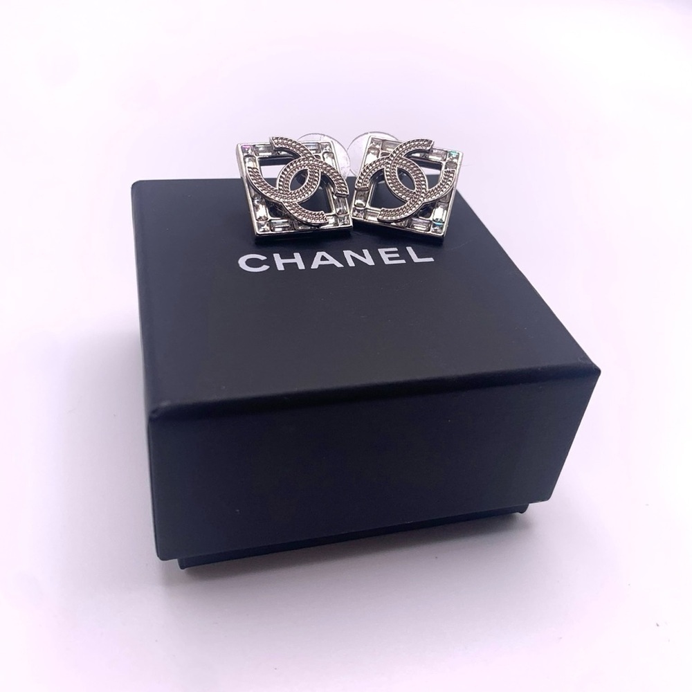 Chanel Strass CC Stud Earrings - Picture 2 of 5